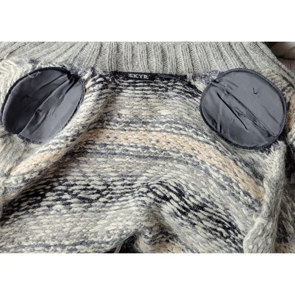 VTG Wool Sweater Fair Isle Crew Neck Womens Small Nordic Scandinavian Print SKYR - Picture 8 of 10